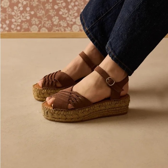 Naguisa Vader Sandals Wedges Size 9.5 US / 40 EU EUC - Picture 8 of 8